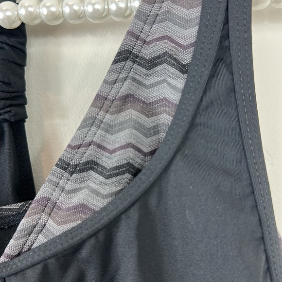 Athlete Black & Gray Tie Open Back Build in Sports Bra Tank Top XXS - Picture 3 of 7